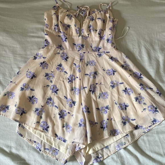 Princess Poly Floral Romper - Picture 1 of 9